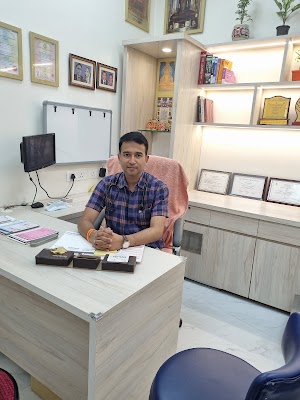 Dr. Shubham Jain — Doctors in Agra, Uttar Pradesh clinic photo on OPDIO - Smart Clinic. Smarter Care.