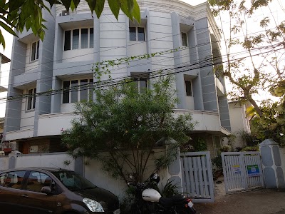 Dr. Varghese Lenin Chathuruthy's Clinic (MBBS, MS, DLO) in Ravipuram, Kerala clinic listing photo