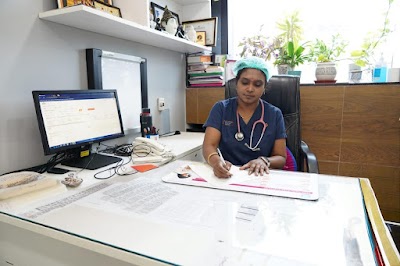 Dr. Jyothsna Manne — Gynecology in Jamal Colony, Telangana clinic listing photo