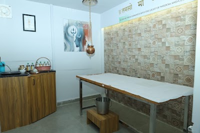 S. V. A. Ayurveda and Panchkarma, Dr. Harshul Sharma, Dr. Nupur Sharma — Ayurveda in Indore, Madhya Pradesh clinic photo on OPDIO - Smart Clinic. Smarter Care.